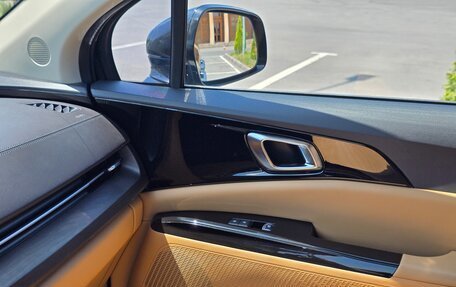 KIA Carnival, 2021 год, 5 600 000 рублей, 21 фотография