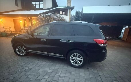 Nissan Pathfinder, 2015 год, 1 790 000 рублей, 4 фотография