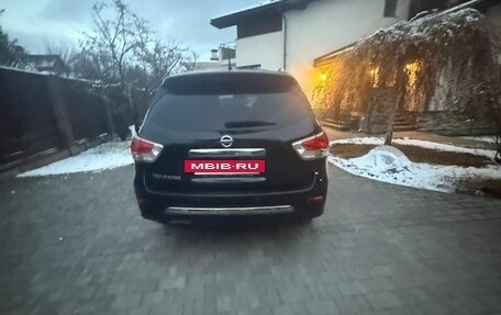 Nissan Pathfinder, 2015 год, 1 790 000 рублей, 6 фотография