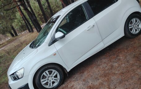 Chevrolet Aveo III, 2014 год, 710 000 рублей, 4 фотография