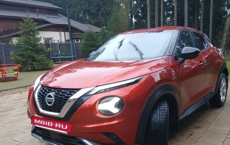 Nissan Juke II, 2021 год, 2 100 000 рублей, 2 фотография