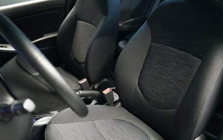 Hyundai Solaris II рестайлинг, 2015 год, 1 298 000 рублей, 9 фотография