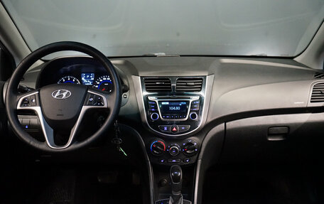 Hyundai Solaris II рестайлинг, 2015 год, 1 298 000 рублей, 17 фотография