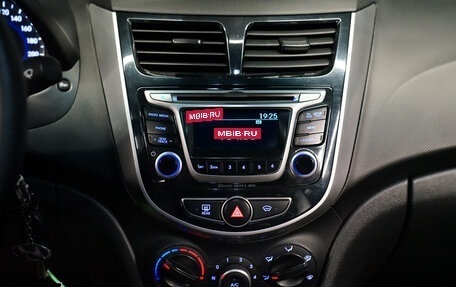 Hyundai Solaris II рестайлинг, 2015 год, 1 298 000 рублей, 16 фотография