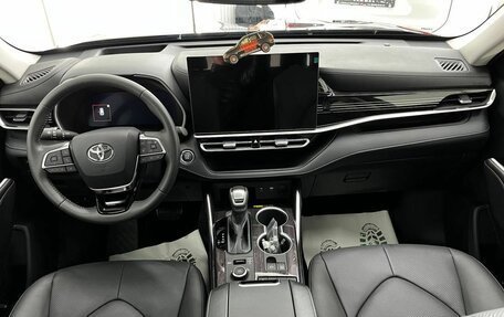 Toyota Highlander, 2025 год, 5 790 000 рублей, 31 фотография