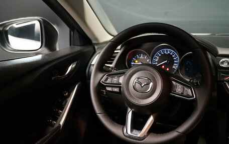 Mazda 6, 2017 год, 1 990 000 рублей, 17 фотография