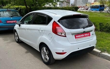 Ford Fiesta, 2015 год, 950 000 рублей, 1 фотография