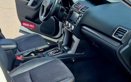 Subaru Forester, 2015 год, 1 495 000 рублей, 2 фотография