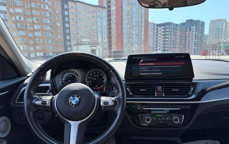 BMW 1 серия, 2021 год, 1 830 000 рублей, 12 фотография