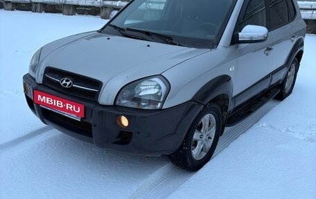 Hyundai Tucson III, 2006 год, 699 000 рублей, 4 фотография