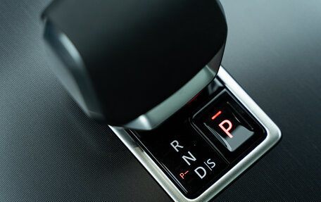 Land Rover Range Rover Velar I, 2025 год, 11 450 000 рублей, 17 фотография