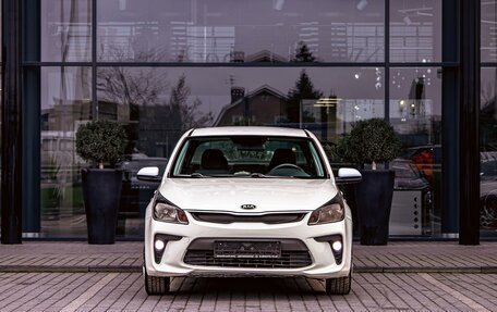 KIA Rio IV, 2019 год, 995 000 рублей, 2 фотография
