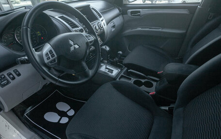 Mitsubishi Pajero Sport II рестайлинг, 2012 год, 1 698 000 рублей, 9 фотография