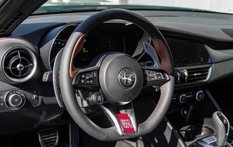 Alfa Romeo Giulia II, 2025 год, 7 420 000 рублей, 7 фотография