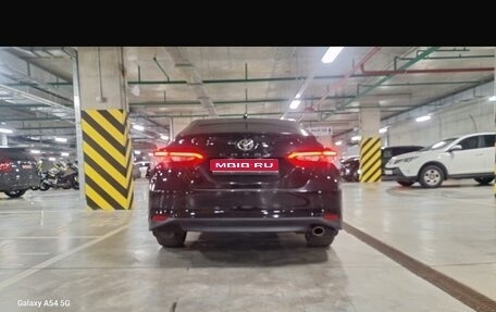 Toyota Camry, 2018 год, 2 200 000 рублей, 1 фотография