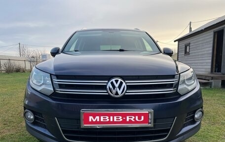 Volkswagen Tiguan I, 2012 год, 1 399 000 рублей, 1 фотография