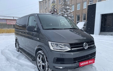 Volkswagen Multivan T6 рестайлинг, 2019 год, 4 488 000 рублей, 2 фотография