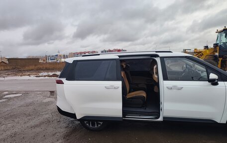 KIA Carnival, 2020 год, 3 000 000 рублей, 12 фотография