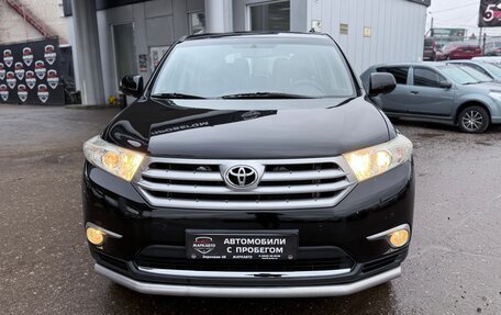 Toyota Highlander III, 2012 год, 1 950 000 рублей, 3 фотография