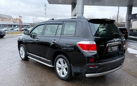 Toyota Highlander III, 2012 год, 1 950 000 рублей, 7 фотография