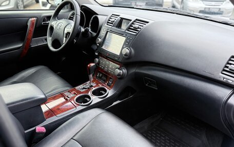 Toyota Highlander III, 2012 год, 1 950 000 рублей, 13 фотография