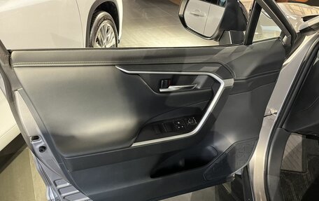 Toyota RAV4, 2025 год, 4 540 000 рублей, 8 фотография