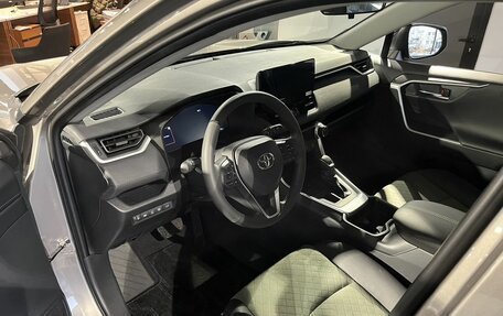 Toyota RAV4, 2025 год, 4 540 000 рублей, 7 фотография