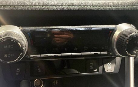 Toyota RAV4, 2025 год, 4 540 000 рублей, 11 фотография