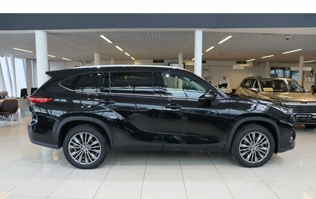 Toyota Highlander, 2025 год, 6 150 000 рублей, 4 фотография