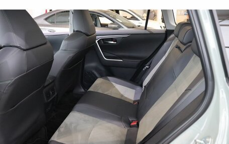 Toyota RAV4, 2025 год, 4 540 000 рублей, 11 фотография