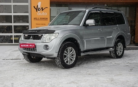 Mitsubishi Pajero IV, 2011 год, 1 948 000 рублей, 2 фотография