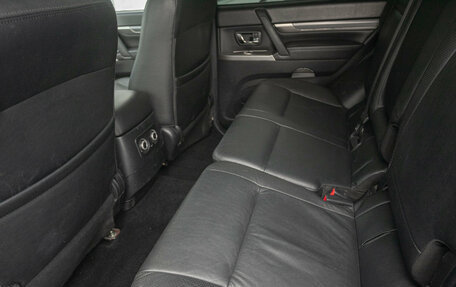 Mitsubishi Pajero IV, 2011 год, 1 948 000 рублей, 16 фотография