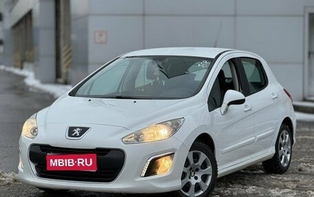 Peugeot 308 II, 2011 год, 549 999 рублей, 1 фотография