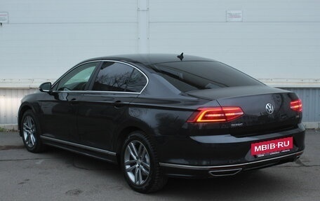 Volkswagen Passat B8 рестайлинг, 2017 год, 1 820 000 рублей, 5 фотография