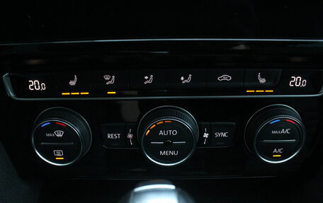 Volkswagen Passat B8 рестайлинг, 2017 год, 1 820 000 рублей, 18 фотография