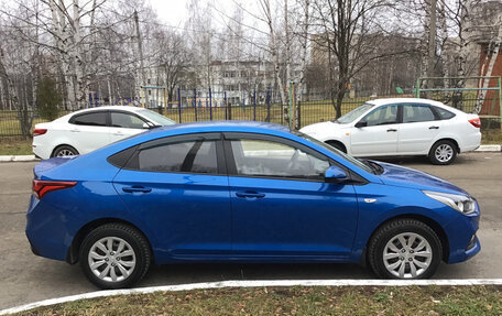 Hyundai Solaris II рестайлинг, 2018 год, 1 335 000 рублей, 3 фотография