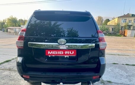 Toyota Land Cruiser Prado 150 рестайлинг 2, 2017 год, 3 900 000 рублей, 4 фотография