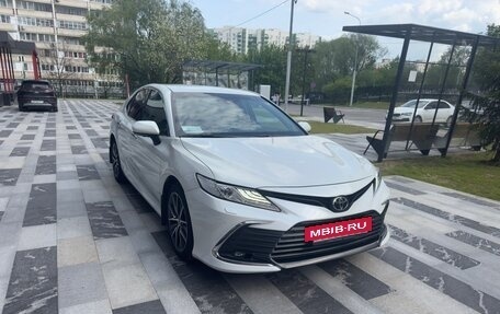 Toyota Camry, 2021 год, 4 100 000 рублей, 8 фотография