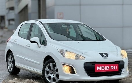 Peugeot 308 II, 2011 год, 549 999 рублей, 3 фотография