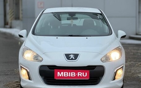 Peugeot 308 II, 2011 год, 549 999 рублей, 2 фотография
