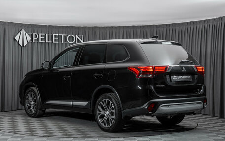 Mitsubishi Outlander III рестайлинг 3, 2018 год, 2 420 000 рублей, 4 фотография