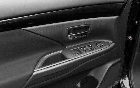 Mitsubishi Outlander III рестайлинг 3, 2018 год, 2 420 000 рублей, 16 фотография