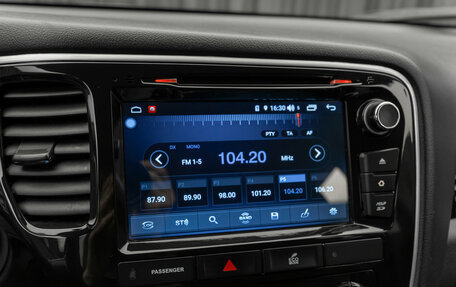 Mitsubishi Outlander III рестайлинг 3, 2018 год, 2 420 000 рублей, 25 фотография