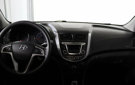 Hyundai Solaris II рестайлинг, 2015 год, 1 099 990 рублей, 13 фотография