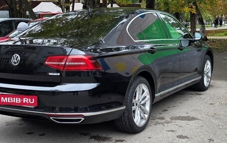 Volkswagen Passat B8 рестайлинг, 2016 год, 1 590 000 рублей, 13 фотография