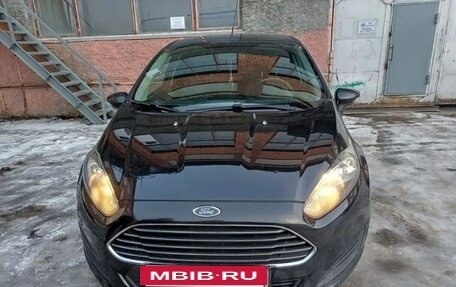 Ford Fiesta, 2015 год, 675 000 рублей, 2 фотография