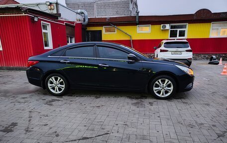 Hyundai Sonata VI, 2010 год, 980 000 рублей, 2 фотография