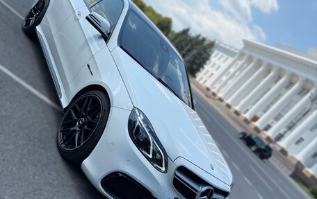 Mercedes-Benz E-Класс, 2013 год, 2 150 000 рублей, 2 фотография