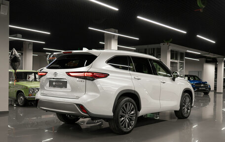 Toyota Highlander, 2025 год, 5 800 000 рублей, 5 фотография