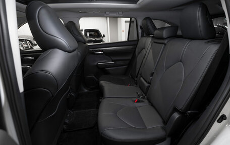 Toyota Highlander, 2025 год, 5 800 000 рублей, 14 фотография